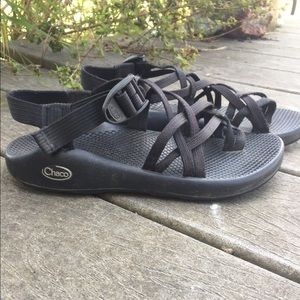 Women black Chaco sandal size 8